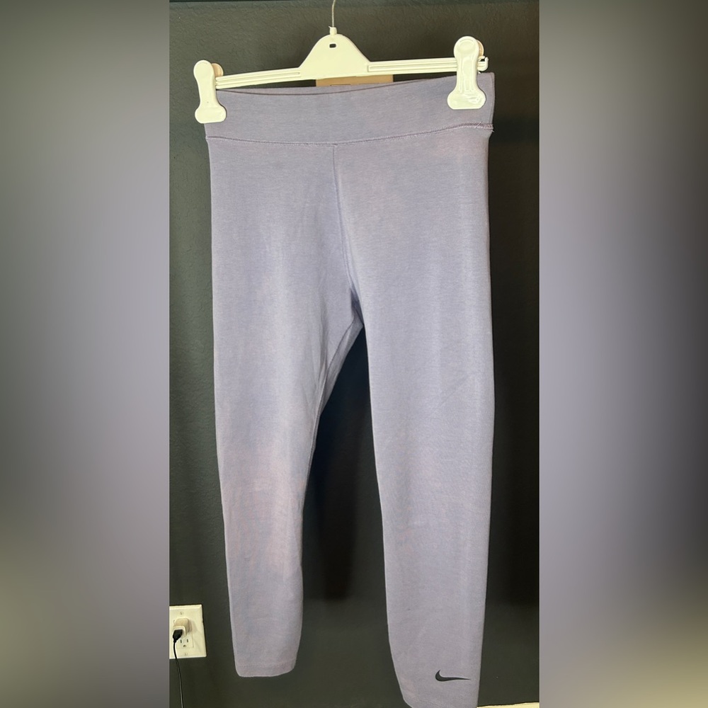 Nike Women's Lavender Leggings